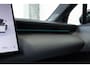 Lynk & Co 02 More 66 kWh, | 360° Parkeercamera | Harman Kardon Premium Audio | Panoramadak | Elektrisch bedienbare voorstoelen met geheugen | Keyless Entry | Getint glas | Adaptieve Cruise Control | Dodehoekassistent | Sfeerverlichting | Stuurwielverwarming | Stoelverwarming |
