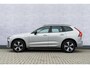 Volvo XC60 T6 Plug-in hybrid AWD Plus Dark | Long Range | Trekhaak | BLIS | Adaptive cruis-control | Panoramadak | 360° camera | Verw. stoele V+A | Leder