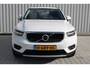 Volvo XC40 1.5 T5 Twin Engine Momentum Pro | Incl. 12 maanden garantie | 100% onderhouden | Cruise control | Climate control | Apple carplay/Android auto | Parkeercamera | Stoelverwarming |