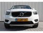 Volvo XC40 1.5 T5 Twin Engine Momentum Pro | Incl. 12 maanden garantie | 100% onderhouden | Cruise control | Climate control | Apple carplay/Android auto | Parkeercamera | Stoelverwarming |
