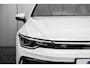 Volkswagen Golf Variant 1.5 eTSI R-Line Edition Automaat | Koplampverlichting IQ.Light 'LED Matrix' | Advance pakket | Side Assist
