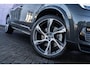 Volvo XC90 2.0 T8 Recharge AWD R-Design | Luchtvering | Stoel- / Stuurverwarming | Harman Kardon Audio | Camera | 22" | Keyless Entry | Power Seats | Getint Glas | Volvo On Call |