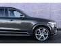 Volvo XC90 2.0 T8 Recharge AWD R-Design | Luchtvering | Stoel- / Stuurverwarming | Harman Kardon Audio | Camera | 22" | Keyless Entry | Power Seats | Getint Glas | Volvo On Call |