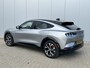 Ford Mustang Mach-E AWD 75 kWh / Navigatie / Panorama dak / Achterklep Elektrisch / Cruise Control Adaptief / Climate Control /