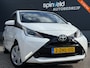 Toyota Aygo 1.0 VVT-i x-play Bj’ 15 NAP NL Dealer o. 1ste eig.