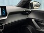 Peugeot e-2008 EV GT Pack 50 kWh | Achteruitrijcamera | Afwijkende dakkleur | Airco (automatisch)