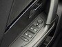 Peugeot e-2008 EV GT Pack 50 kWh | Achteruitrijcamera | Afwijkende dakkleur | Airco (automatisch)