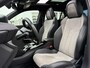 Peugeot e-2008 EV GT Pack 50 kWh | Achteruitrijcamera | Afwijkende dakkleur | Airco (automatisch)