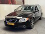 Volvo V70 1.6 T4 AUTOMAAT LIMITED EDITION TREKHAAK NAVIGATIE CRUISE ELK. SCHUIF/KANTELDAK CONTROL BLUETOOTH TELEFOON MEDIA VOORBEREIDING ACHTERUITRIJCAMERA PDC ZEER MOOI !! Brgl