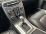 Volvo V70 1.6 T4 AUTOMAAT LIMITED EDITION TREKHAAK NAVIGATIE CRUISE ELK. SCHUIF/KANTELDAK CONTROL BLUETOOTH TELEFOON MEDIA VOORBEREIDING ACHTERUITRIJCAMERA PDC ZEER MOOI !! Brgl