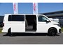 Volkswagen Transporter 2.0 TDI L2H1 30 DC Bulli Virtual, Adaptieve Cruise, 199PK, LED, Electrische deur, Stoelverwarming, Trekhaak, Uniek!