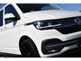 Volkswagen Transporter 2.0 TDI L2H1 30 DC Bulli Virtual, Adaptieve Cruise, 199PK, LED, Electrische deur, Stoelverwarming, Trekhaak, Uniek!