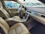 Volvo V70 2.5FT Momentum Automaat H.LEER / XENON / TREKHAAK
