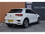 Volkswagen T-Roc 1.5 TSI 150pk DSG R-line Pano | Trekhaak | Beats | 19"
