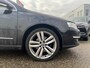 Volkswagen Passat Variant 2.0 TDI Highline | NIEUWE APK | Cruise Control | NAVI | Trekhaak | Leder/Alcantara | Zomer- en winterwielen | Goed onderhouden