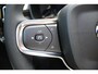 Volvo XC40 B4 197PK Plus Black Edition | Visual Park Assist (incl. 360º view) | Schuif-/Kanteldak | Lichtmetalen Velgen 20"| Extra Getint Glas |  Nubuck/ Kunstlederen Bekleding | Apple Carplay/Android Auto | Premium Audio by Harman Kardon | Electronic Climate Controle