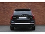 Volvo XC90 T8 Plug-in hybrid Ultra Bright | Trekhaak | Luchtvering | Bowers & Wilkins | Massagestoelen | Panoramadak | Apple Carplay | BLIS Dodehoekdetectie | Adaptieve Cruise Control | Standkachel | Gelamineerde Zijruiten Rondom