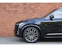 Volvo XC90 T8 Plug-in hybrid Ultra Bright | Trekhaak | Luchtvering | Bowers & Wilkins | Massagestoelen | Panoramadak | Apple Carplay | BLIS Dodehoekdetectie | Adaptieve Cruise Control | Standkachel | Gelamineerde Zijruiten Rondom
