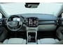 Volvo XC40 T5 Automaat Recharge R-Design | Lederen/stof Bekleding | Lichtmetalen Velgen 5-Spaaks 20" | Premium Audio by Harman Kardon |  Draadloos Telefoon Opladen | Electronic Climate Controle | Voorstoelen Verwarmd | keyless entry + keyless start |