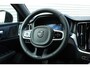 Volvo V60 T6 Automaat Plug-in hybrid AWD Plus Dark | Semi Elektrische trekhaak | Rondomzicht Camera | Premium audio by Harman Kardon | Verwarmbare voorstoelen + stuurwiel + voorruit | Electronic Climate Control | Adaptieve Cruise Control |