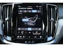Volvo V60 T6 Automaat Plug-in hybrid AWD Plus Dark | Semi Elektrische trekhaak | Rondomzicht Camera | Premium audio by Harman Kardon | Verwarmbare voorstoelen + stuurwiel + voorruit | Electronic Climate Control | Adaptieve Cruise Control |