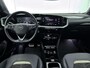 Opel Mokka Ultimate 130 pk Automaat | Navigatie via Apple Carplay/Android Auto | Achteruitrijcamera | Parkeersensoren Voor en Achter | Alcantara Bekleding | Voorstoelen Verwarmd | Dodehoek Detectie | Adaptieve Cruise Control | 18" Lichtmetalen Velgen |