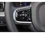 Volvo XC60 T6 Recharge AWD Ultra Black Edition - LONG RANGE - Luchtvering - Panorama/schuifdak - IntelliSafe Assist & Surround - 360º Camera - Adaptieve LED koplampen - Verwarmde voorstoelen, stuur & achterbank - Parkeersensoren voor & achter - Elektr. bedienb. voorstoelen met geheugen - Head up display - Draadloze tel. lader - Extra getint glas - Elektr. inklapbare trekhaak - 21' LMV