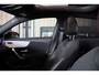 Mercedes-Benz A-klasse 250 e AMG 45 Look / Acc / Memory / Lane Assist / Digital Cockpit / Sfeerverlichting / Camera / Pano / 18 In