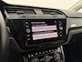 Volkswagen Touran 1.5 TSI Highline 7p Automaat | Adaptive Cruise Control | Parkeersensoren | Stoelverwarming | Apple CarPlay