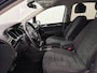 Volkswagen Touran 1.5 TSI Highline 7p Automaat | Adaptive Cruise Control | Parkeersensoren | Stoelverwarming | Apple CarPlay