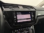 Volkswagen Touran 1.5 TSI Highline 7p Automaat | Adaptive Cruise Control | Parkeersensoren | Stoelverwarming | Apple CarPlay