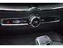 Volvo XC60 T6 Hybrid AWD Black Edition | Panoramadak | Pilot-assist | Stoel + Stuur Verwarmd | Camera | Apple-Carplay |