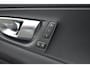 Volvo XC60 T6 Hybrid AWD Black Edition | Panoramadak | Pilot-assist | Stoel + Stuur Verwarmd | Camera | Apple-Carplay |