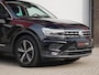 Volkswagen Tiguan 1.5 TSI ACT Highline Business R Trekhaak| Pano| Navi+BT| Camera
