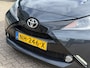 Toyota Aygo 1.0 VVT-i x-play BJ`17 NAP NL Airco Camera 5drs LED
