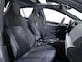 Volkswagen Golf R-Line 1.5 eTSI 150 PK DSG | LED | Panoramadak | Achteruitrijcamera | Navigatie Via Smartphone | Stoel & Stuurwielverwarming |