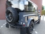 Land Rover 90 Benzine 2.0 136pk / 6 persoons