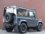 Land Rover 90 Benzine 2.0 136pk / 6 persoons