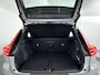 Volvo XC40 B4 Plus Dark | Parkeercamera | Stoel- en Stuurverwarming | Harman Kardon | Trekhaak