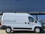 Fiat Ducato 35 2.2D 180PK MultiJet L2H2 | AUTOMAAT | VOORRAAD | Verzwaarde vering | Luxe tussenwand | Comfort bestuurderstoel | All season banden | Bluetooth | Airco