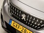 Peugeot 3008 1.2 PureTech Sport Automaat (APPLE CARPLAY, GROOT NAVI, STOELVERWARMING, 360 CAMERA, SPORTSTOELEN, GETINT GLAS, LANE ASSIST, CRUISE, NIEUWSTAAT)