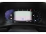 Volvo XC40 B3 177PK Automaat Plus Dark Google infotainment / Draadloos telefoon opladen / Elektrisch bedienbare bestuurdersstoel met geheugen / Adaptieve Cruise Control / Parkeersensoren voor en achter met 360 graden camera