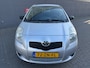 Toyota Yaris 1.3 VVTi *AIRCO*APK*NAP*ZUINGE AUTO