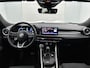 Alfa Romeo Tonale 1.5T Hybrid 131PK Automaat Sprint / Pdc.V+A / Stoel+Stuur verwarming / Navigatie / Lmv / Adaptive Cruise / Carplay / Apk 10-2027