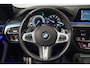 BMW 5-Serie Touring 520i M-Sport | Panoramadak | Stoelventilatie | 21"