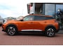 Peugeot 2008 1.2 Puretech *Allure* | Carplay | Camera | Cruise & Climate Control | PDC | Bluetooth | Navigatie | Privacy | Orig.NL |