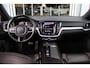 Volvo V60 2.0 B3 R-DESIGN 177PK MILD HYBRID AUTOMAAT 8 | PANORAMISCH SCHUIF/KANTELDAK | PREMIUM AUDIO BY HARMAN KARDON | 19" 5-TRIPPLE SPAAKS BLACK/DIAMAND CUT LICHTMETALEN VELGEN | BLINDSPOT INFOMATION SYSTEM (BLIS) | VERWARMDE VOORRUIT |VERWARMDE AQUABLADE RUITENWISSERBLADEN | PILOT ASSIST | APPLE CARPLAY / ANDROID AUTO | DODEHOEKDETECTIE |  ADAPTIEVE CRUISECONTROL | R-DESIGN BEKLEDING MET NAPPA LEDER I.C.M. OPEN GRID TEXTIEL | ELEKTRISCH VERSTELBARE CONTOUR STOELEN (SPORTSTOELEN) MET GEHEUGEN OP BEIDE VOORSTOELEN |VERWARMDE VOORSTOELEN EN ACHTERBANK | VERWARMD STUURWIEL | PARKEERVERWARMING MET TIMER (STANDKACHEL) | FULL LED KOPLAMPEN | ELEKTRISCH BEDIENBARE ACHTERKLEP | ELEKTRISCH UITKLAPBARE TREKHAAK | 1800 KG TREKGEWICHT! | EXTRA GETINTE RUITEN ACHTER | ZWARTE HEMELBEKLEDING |