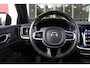 Volvo V60 2.0 B3 R-DESIGN 177PK MILD HYBRID AUTOMAAT 8 | PANORAMISCH SCHUIF/KANTELDAK | PREMIUM AUDIO BY HARMAN KARDON | 19" 5-TRIPPLE SPAAKS BLACK/DIAMAND CUT LICHTMETALEN VELGEN | BLINDSPOT INFOMATION SYSTEM (BLIS) | VERWARMDE VOORRUIT |VERWARMDE AQUABLADE RUITENWISSERBLADEN | PILOT ASSIST | APPLE CARPLAY / ANDROID AUTO | DODEHOEKDETECTIE |  ADAPTIEVE CRUISECONTROL | R-DESIGN BEKLEDING MET NAPPA LEDER I.C.M. OPEN GRID TEXTIEL | ELEKTRISCH VERSTELBARE CONTOUR STOELEN (SPORTSTOELEN) MET GEHEUGEN OP BEIDE VOORSTOELEN |VERWARMDE VOORSTOELEN EN ACHTERBANK | VERWARMD STUURWIEL | PARKEERVERWARMING MET TIMER (STANDKACHEL) | FULL LED KOPLAMPEN | ELEKTRISCH BEDIENBARE ACHTERKLEP | ELEKTRISCH UITKLAPBARE TREKHAAK | 1800 KG TREKGEWICHT! | EXTRA GETINTE RUITEN ACHTER | ZWARTE HEMELBEKLEDING |