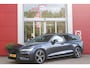 Volvo V60 2.0 B3 R-DESIGN 177PK MILD HYBRID AUTOMAAT 8 | PANORAMISCH SCHUIF/KANTELDAK | PREMIUM AUDIO BY HARMAN KARDON | 19" 5-TRIPPLE SPAAKS BLACK/DIAMAND CUT LICHTMETALEN VELGEN | BLINDSPOT INFOMATION SYSTEM (BLIS) | VERWARMDE VOORRUIT |VERWARMDE AQUABLADE RUITENWISSERBLADEN | PILOT ASSIST | APPLE CARPLAY / ANDROID AUTO | DODEHOEKDETECTIE |  ADAPTIEVE CRUISECONTROL | R-DESIGN BEKLEDING MET NAPPA LEDER I.C.M. OPEN GRID TEXTIEL | ELEKTRISCH VERSTELBARE CONTOUR STOELEN (SPORTSTOELEN) MET GEHEUGEN OP BEIDE VOORSTOELEN |VERWARMDE VOORSTOELEN EN ACHTERBANK | VERWARMD STUURWIEL | PARKEERVERWARMING MET TIMER (STANDKACHEL) | FULL LED KOPLAMPEN | ELEKTRISCH BEDIENBARE ACHTERKLEP | ELEKTRISCH UITKLAPBARE TREKHAAK | 1800 KG TREKGEWICHT! | EXTRA GETINTE RUITEN ACHTER | ZWARTE HEMELBEKLEDING |