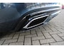 Volvo V60 2.0 B3 R-DESIGN 177PK MILD HYBRID AUTOMAAT 8 | PANORAMISCH SCHUIF/KANTELDAK | PREMIUM AUDIO BY HARMAN KARDON | 19" 5-TRIPPLE SPAAKS BLACK/DIAMAND CUT LICHTMETALEN VELGEN | BLINDSPOT INFOMATION SYSTEM (BLIS) | VERWARMDE VOORRUIT |VERWARMDE AQUABLADE RUITENWISSERBLADEN | PILOT ASSIST | APPLE CARPLAY / ANDROID AUTO | DODEHOEKDETECTIE |  ADAPTIEVE CRUISECONTROL | R-DESIGN BEKLEDING MET NAPPA LEDER I.C.M. OPEN GRID TEXTIEL | ELEKTRISCH VERSTELBARE CONTOUR STOELEN (SPORTSTOELEN) MET GEHEUGEN OP BEIDE VOORSTOELEN |VERWARMDE VOORSTOELEN EN ACHTERBANK | VERWARMD STUURWIEL | PARKEERVERWARMING MET TIMER (STANDKACHEL) | FULL LED KOPLAMPEN | ELEKTRISCH BEDIENBARE ACHTERKLEP | ELEKTRISCH UITKLAPBARE TREKHAAK | 1800 KG TREKGEWICHT! | EXTRA GETINTE RUITEN ACHTER | ZWARTE HEMELBEKLEDING |
